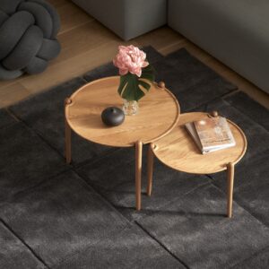 Aria tafel Design Dögg Guðmundsdóttir voor Design House Stockholm