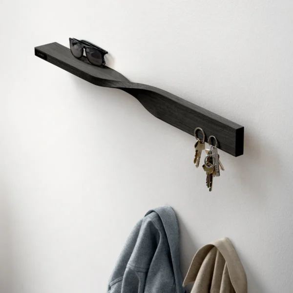 Twist shelf wandplank zwart eiken design Shakir en Bryzek voor Lawa Design