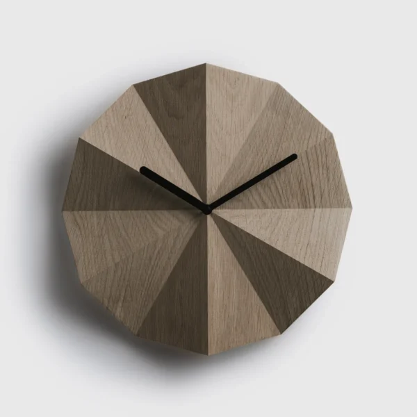 Delta clock smoked oak design Shakir en Bryzek voor Lawa Design