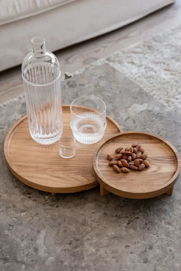 Elevate tray natural oak design Studio So-Lo voor Novoform